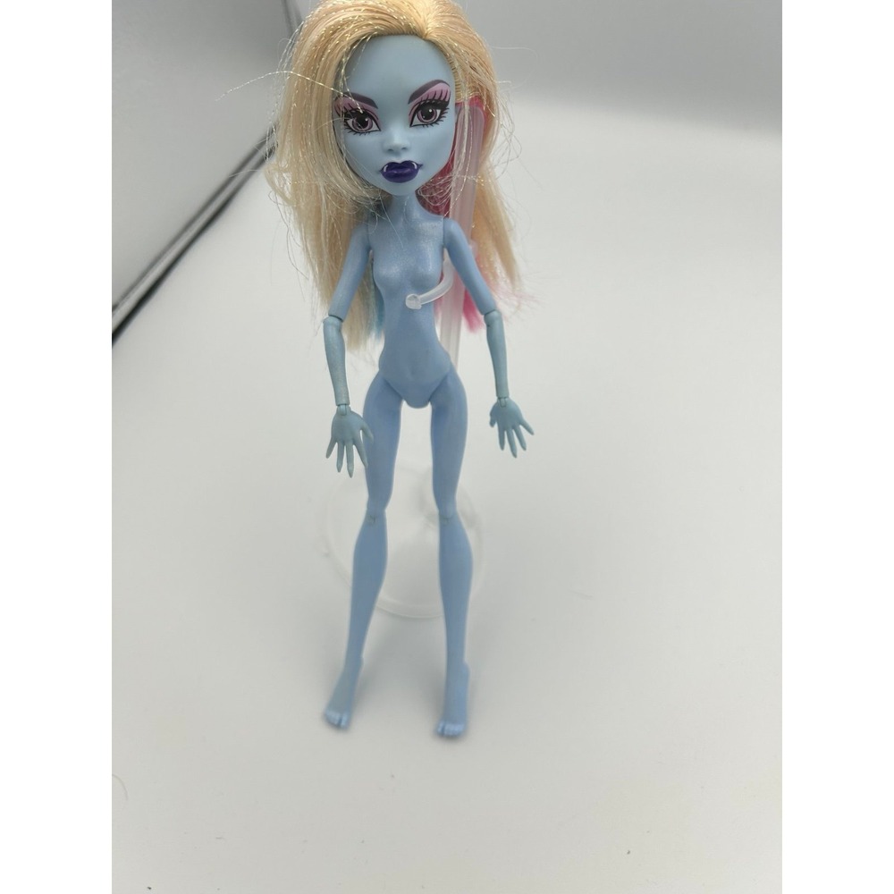 Monster High Abbey I heart love fashion doll